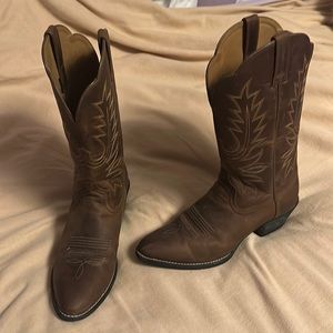 Ariat brown leather upper cowboy boots